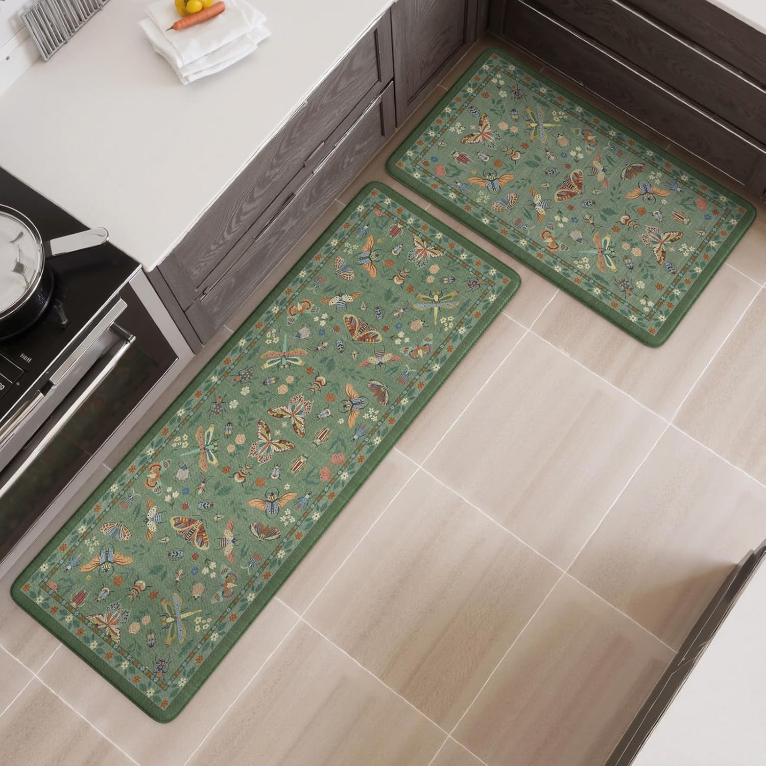 LEEVAN ergonomic standing mat supports posture during long tasks