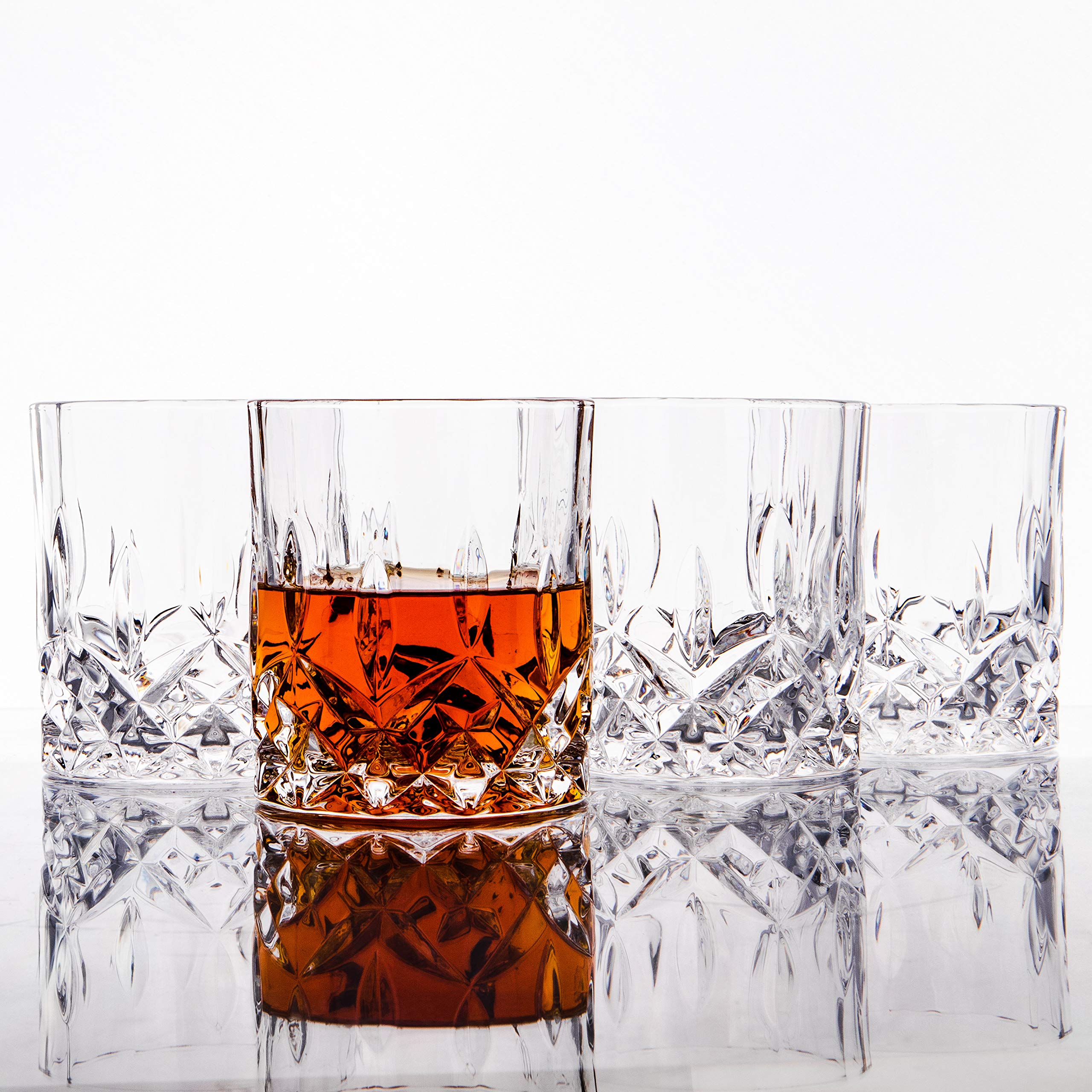 LEMONSODA crystal-cut old fashioned glasses, front view, ideal for savoring whiskey with elegance.