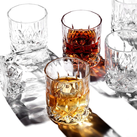 LEMONSODA glasses with ice and bourbon, showcasing clarity and pourable volume.