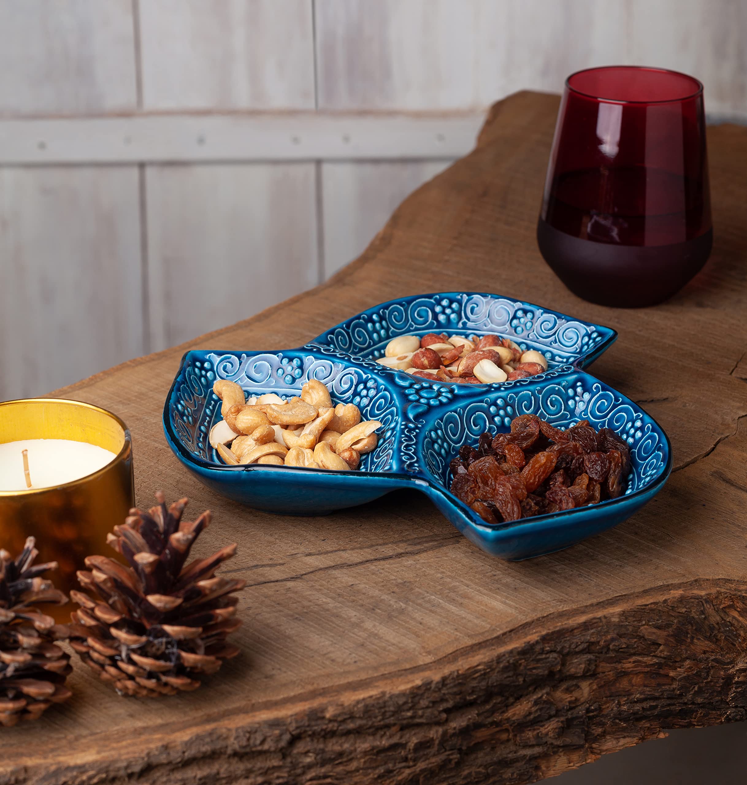 LEMOSE decorative serving platter perfect for birthdays and holidays.
