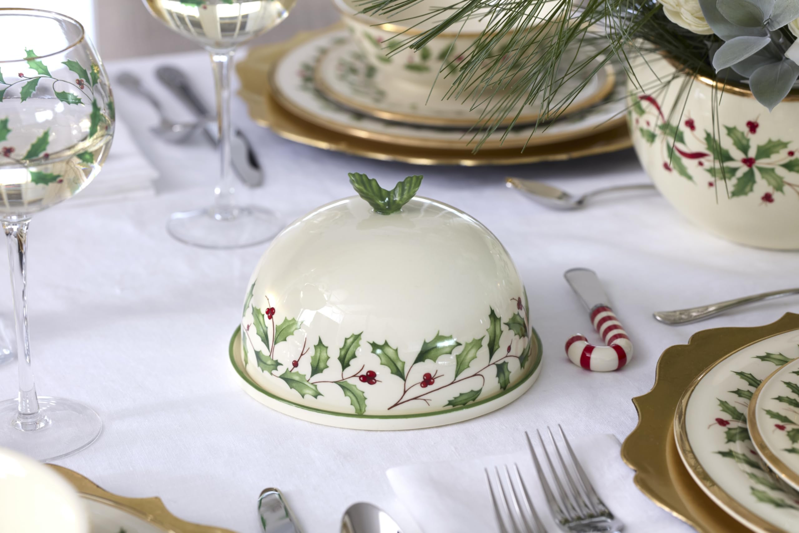 Lenox 898272 compact 6.5 by 6.5 by 4 inch dish for serving