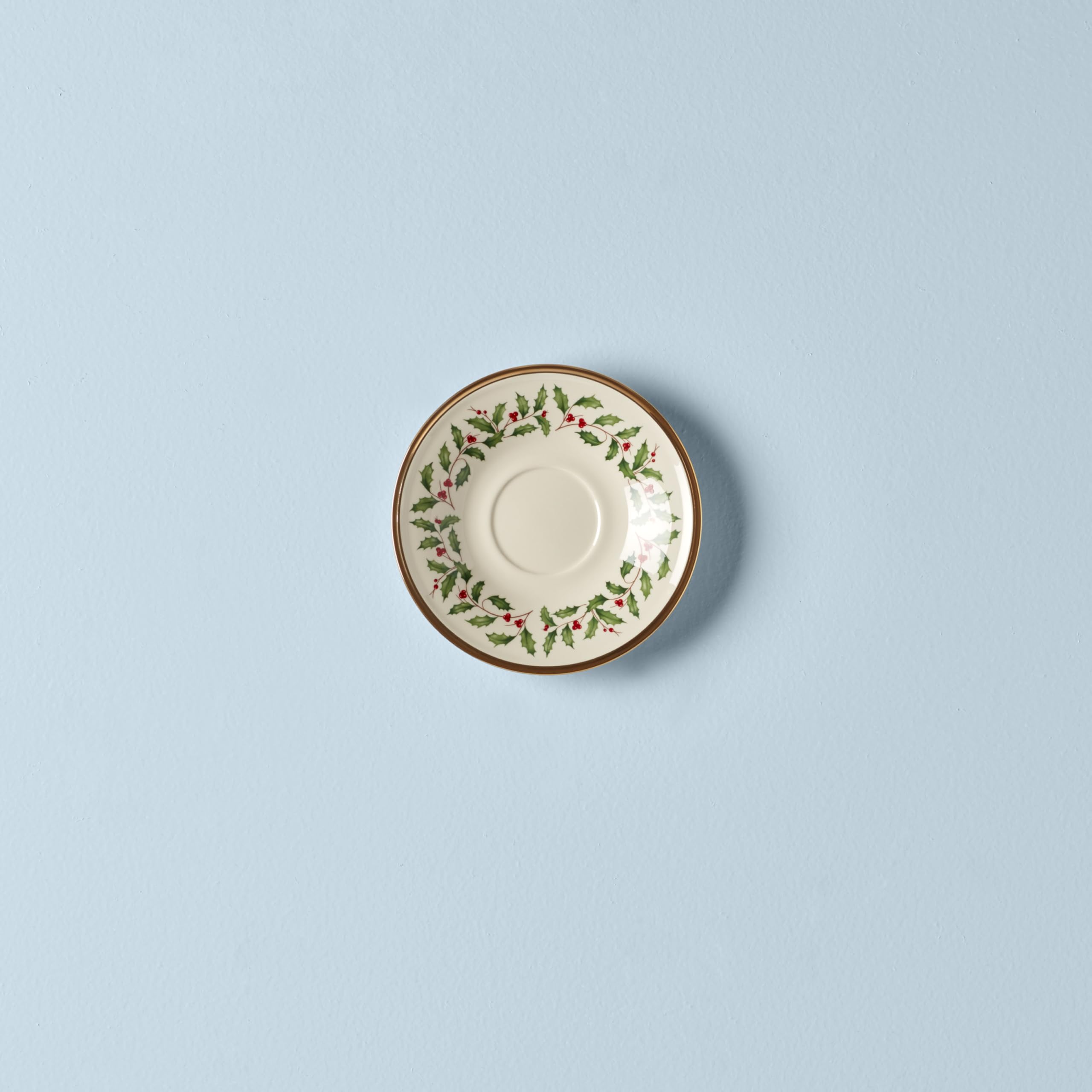 Not microwave safe preserves the glaze and 24K gold trim.