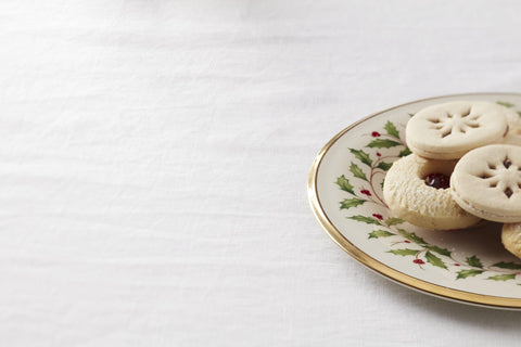 Dishwasher safe porcelain makes everyday care easier without sacrificing style.