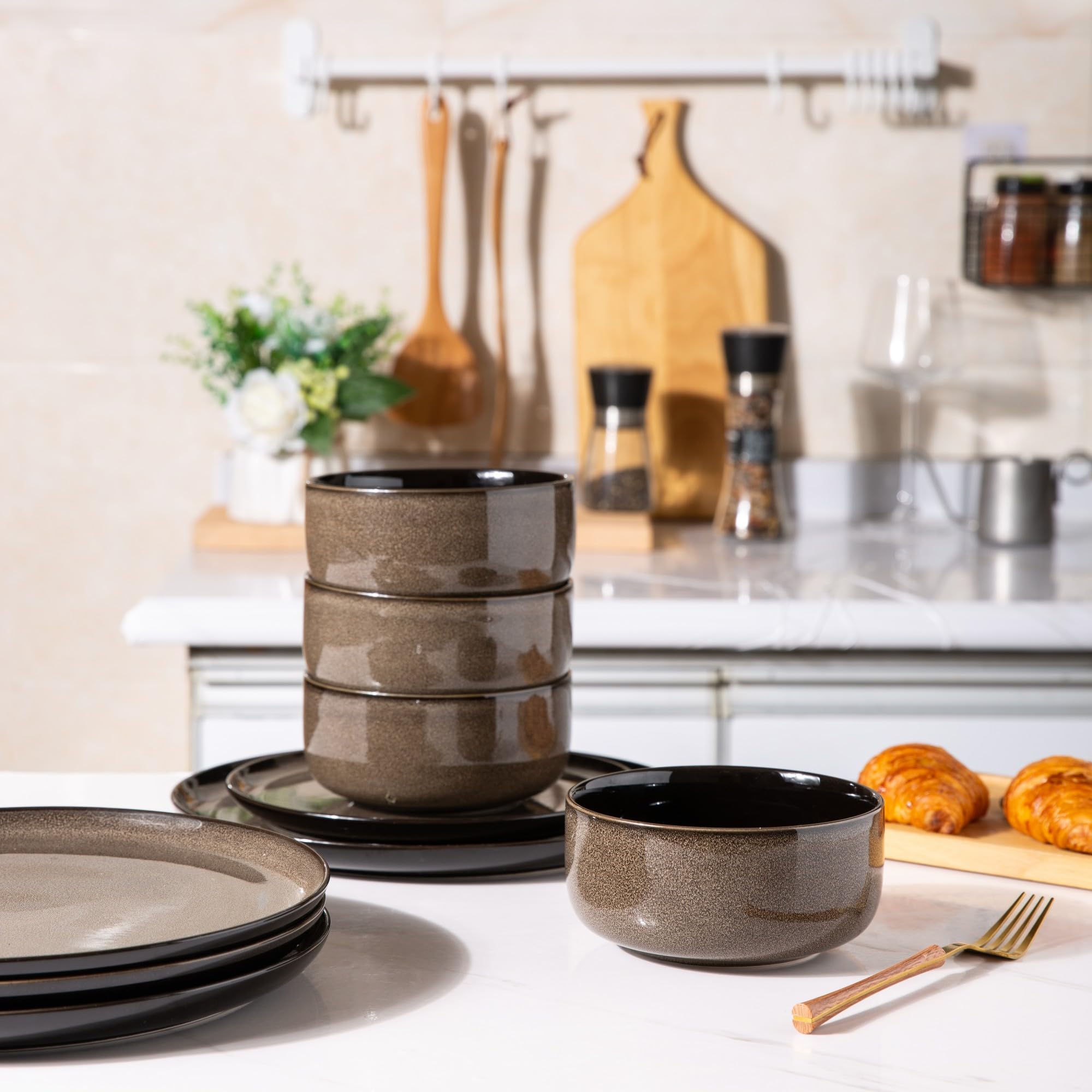 LERATIO 24 oz cereal bowl with generous capacity for everyday meals.