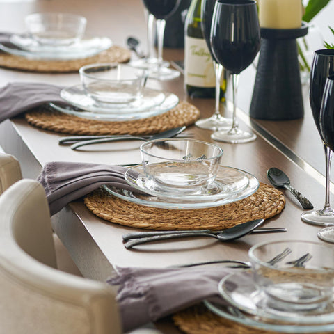 Le'raze set neatly displayed on table for dining, showcasing minimalist style.
