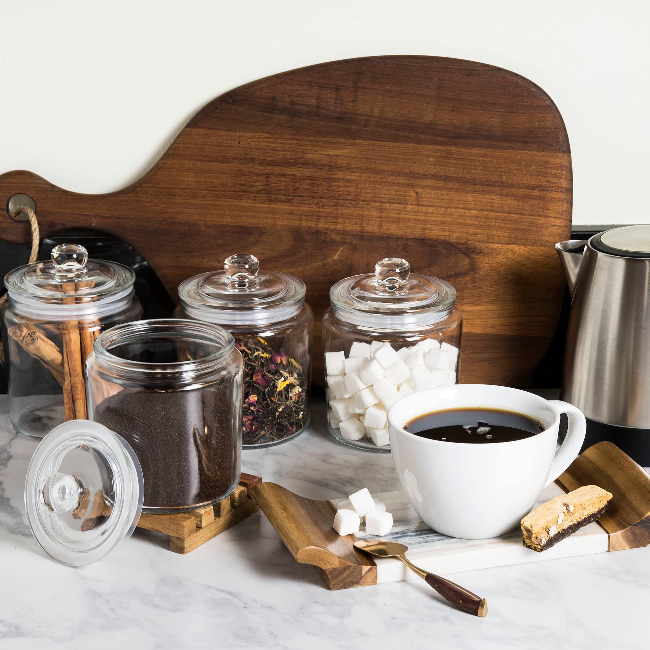 Le'raze 1-gallon glass cookie jar front view shows clear content visibility.