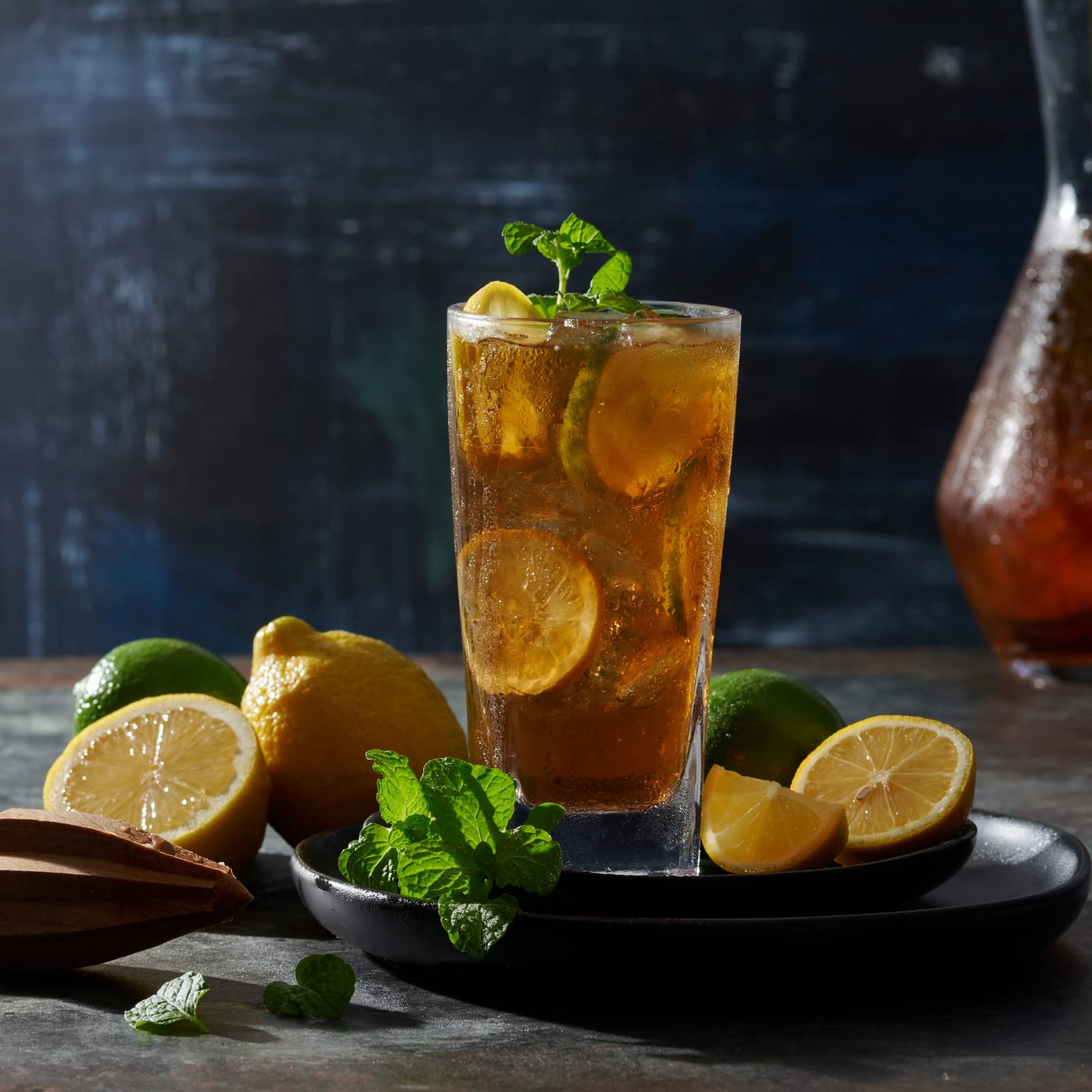 Le'raze dishwasher-safe glasses simplify cleanup after gatherings