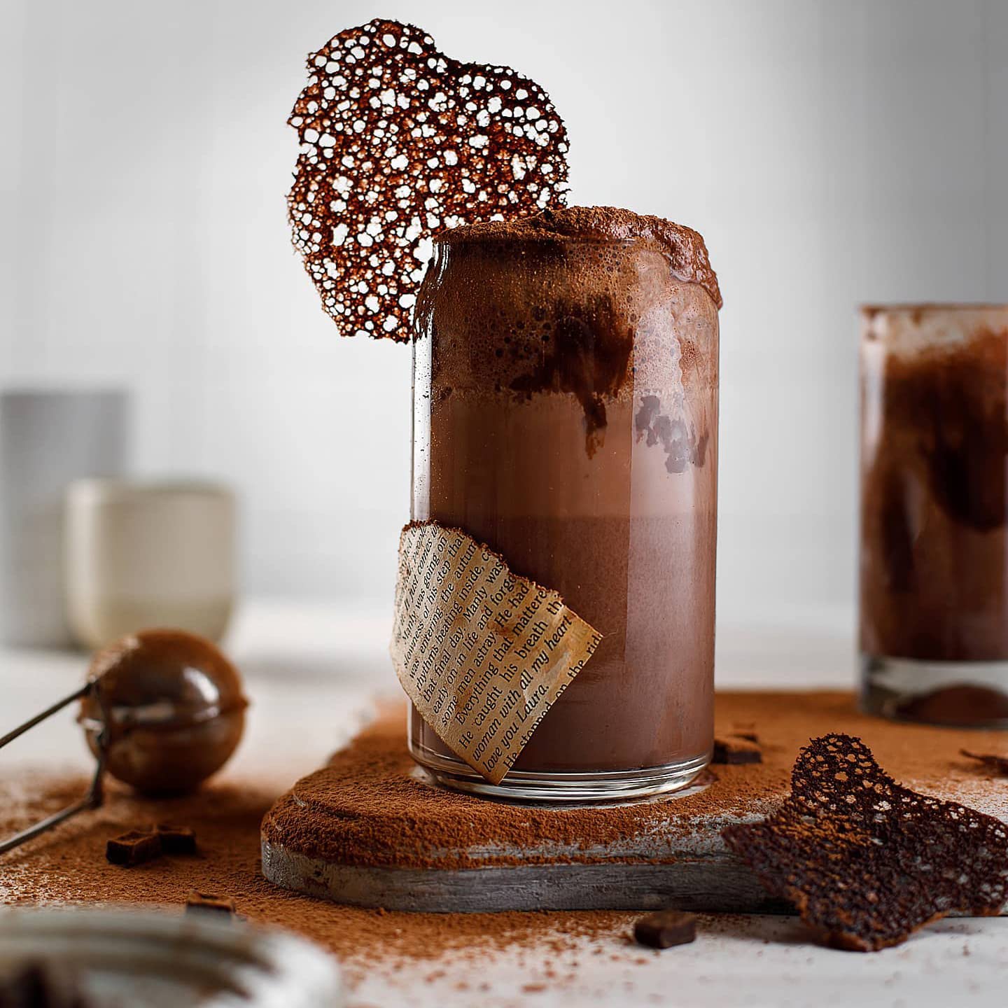 Le'raze gift-ready glass set suitable for housewarmings and entertaining