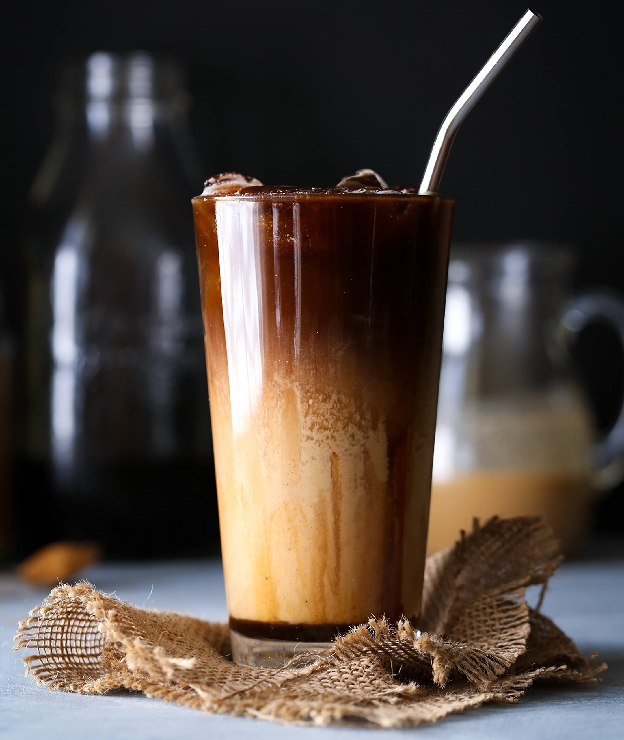 Le'raze tall versatile glassware suits beer, juice, wine, and iced tea.