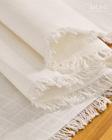 Letjolt indoor-outdoor-table runner protects surfaces while complementing themes.