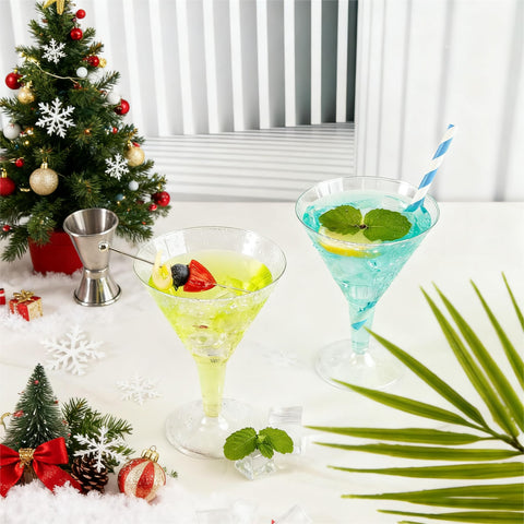 Liacere clear plastic margarita glasses showcase desserts and cocktails beautifully