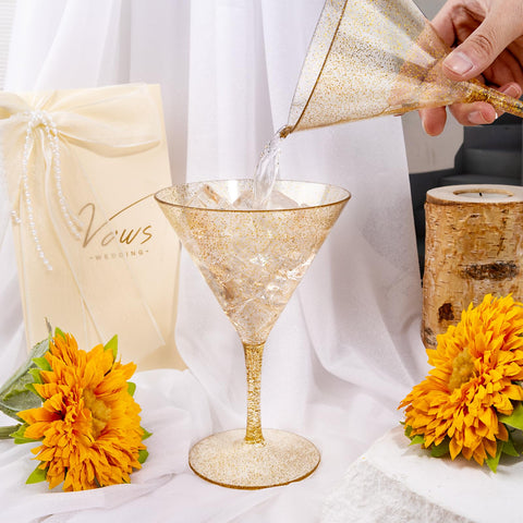 Liacere color-friendly glassware adds bright accent to outdoor bar events.