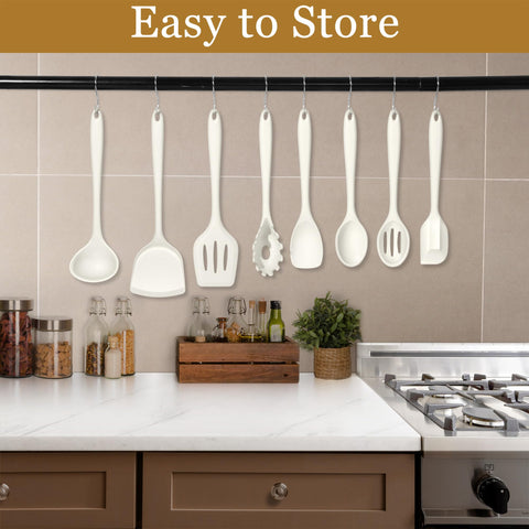 LIANYU soup ladle pouring warm soups smoothly.