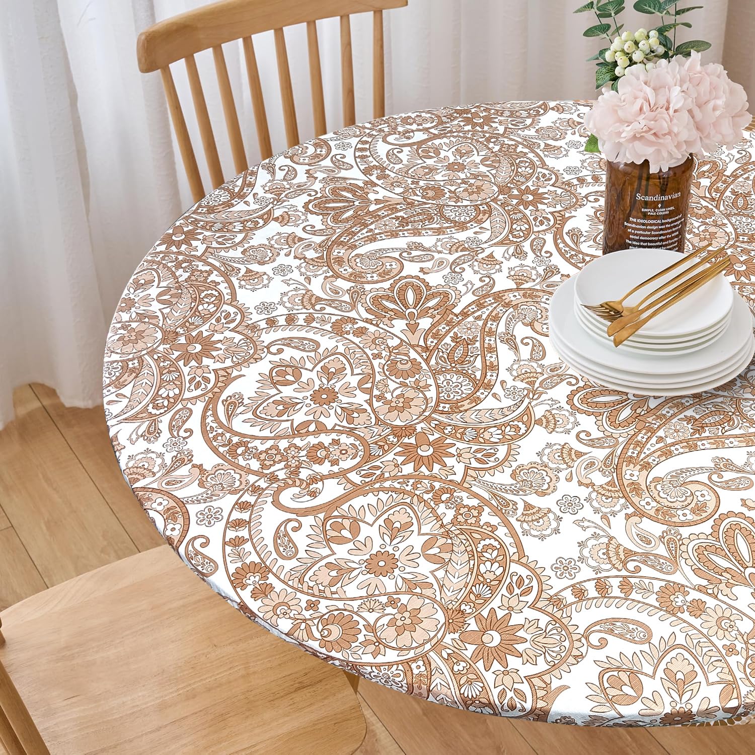 LIBERECOO flannel backing cushions and holds the tablecloth in place