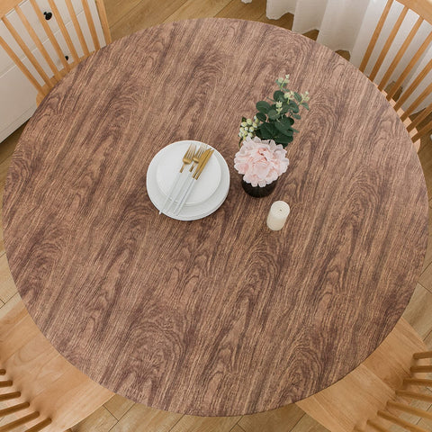 LIBERECOO round tablecloth with flannel backing demonstrates a snug non-slip fit.