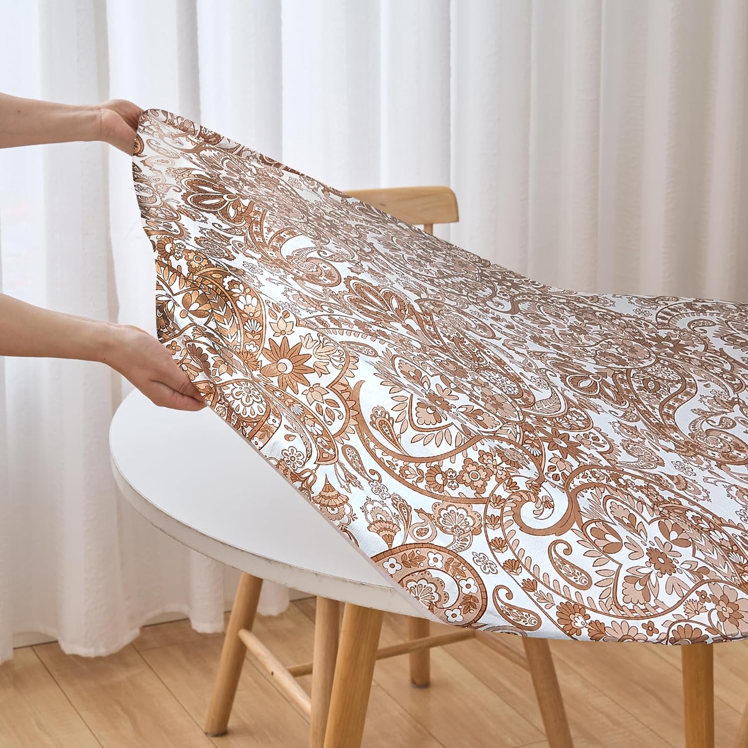 LIBERECOO waterproof vinyl top protecting surfaces from spills