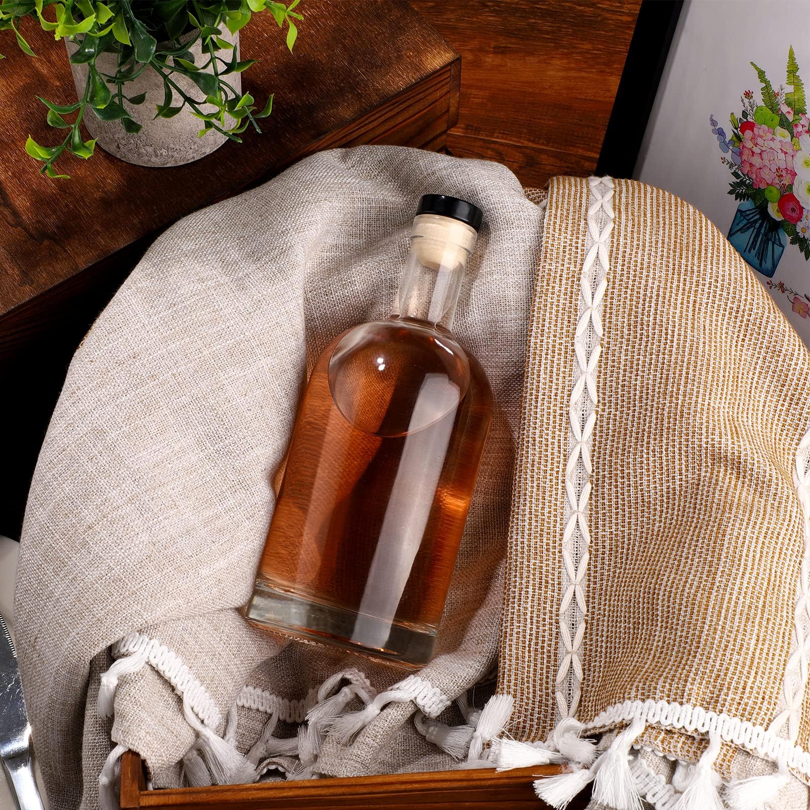 Liengoron multi-purpose bottle ideal for whiskey, juice, beer