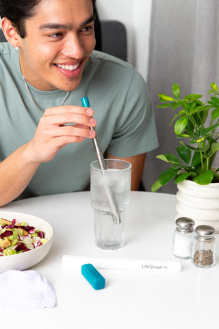 Ten-inch, lightweight straw fits everyday and travel use