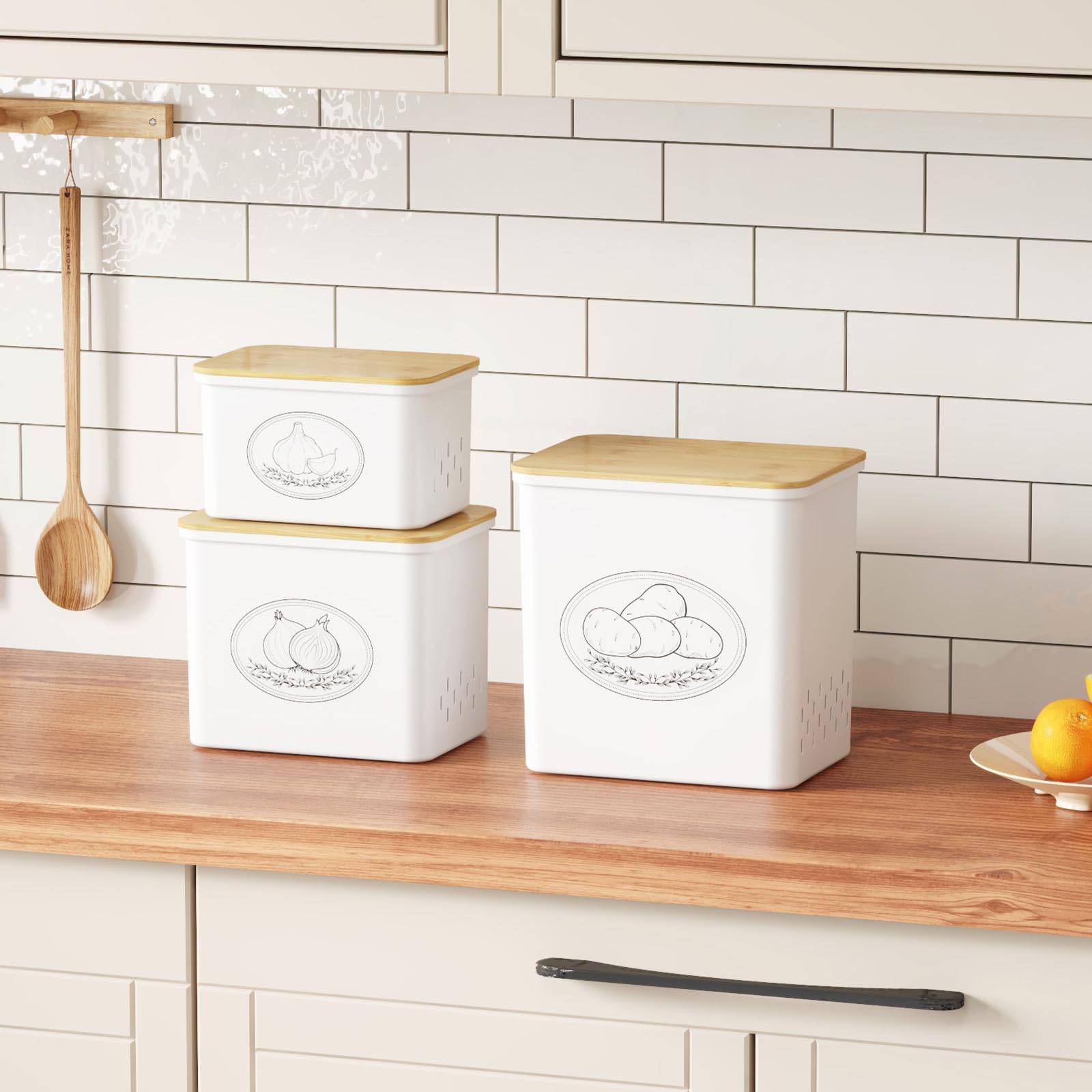Lifewit bamboo lid provides dust protection and natural styling.