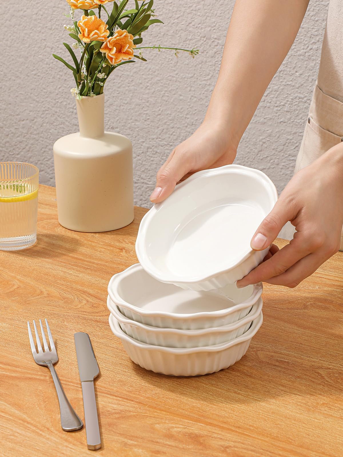 LIFVER pie pans ready for microwave reheating with even heat
