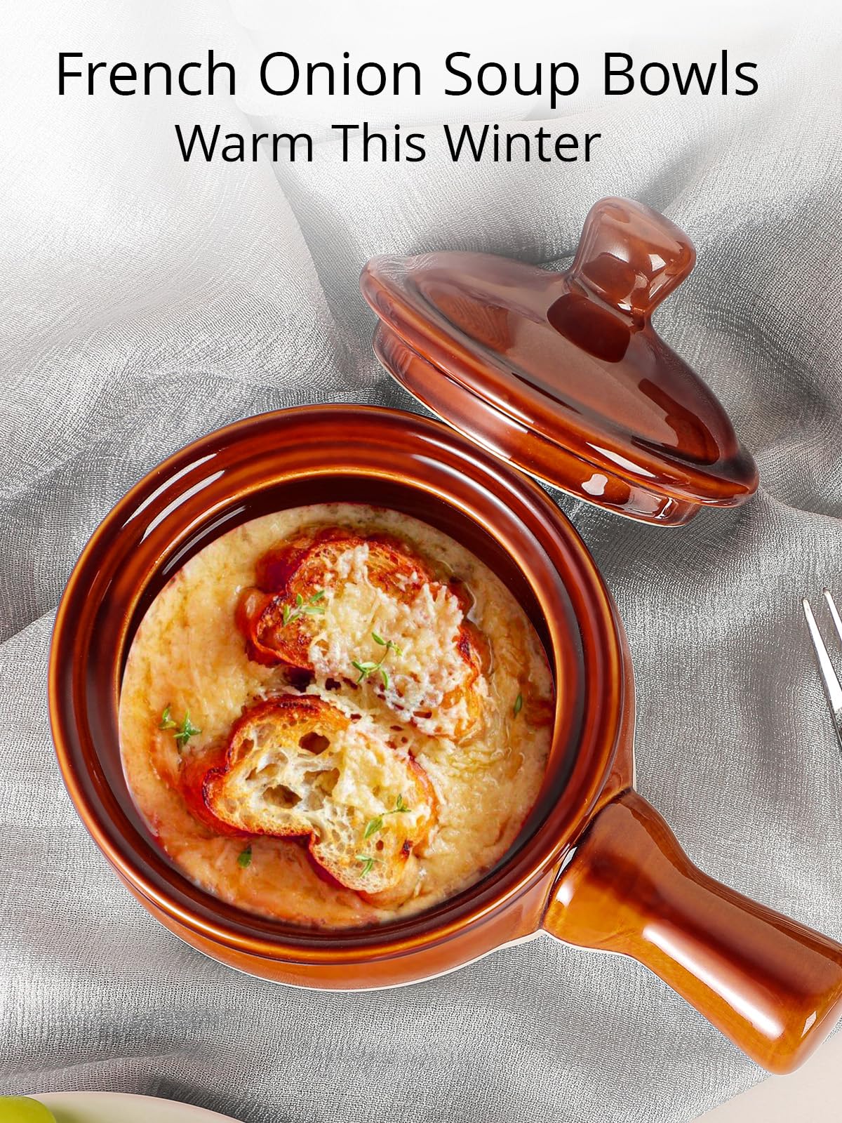 LIFVER soup bowl with lid on demonstrates spill protection and warm meals