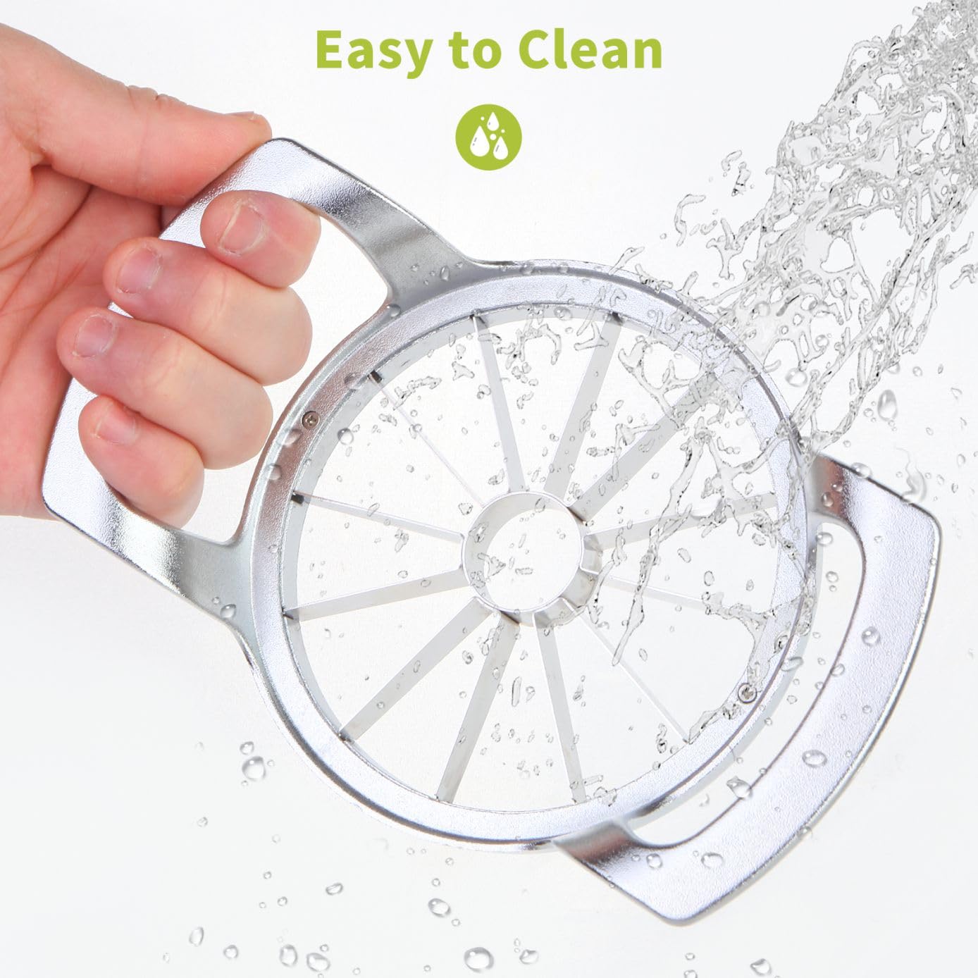 LIIGEMI fruit slicer in action creates uniform pieces.