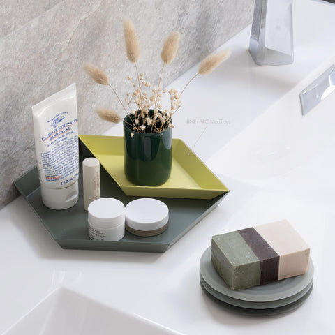 LINE+ARC Degrē XL coaster stack interlocks neatly to reduce clutter.