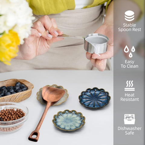 LINXUXIE Sunflower spoon rest close-up glaze highlights durable ceramic surface for daily use.