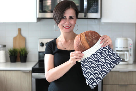 LittleMiddle bread bags for lunch packs keep sandwiches fresh without disposable plastic.