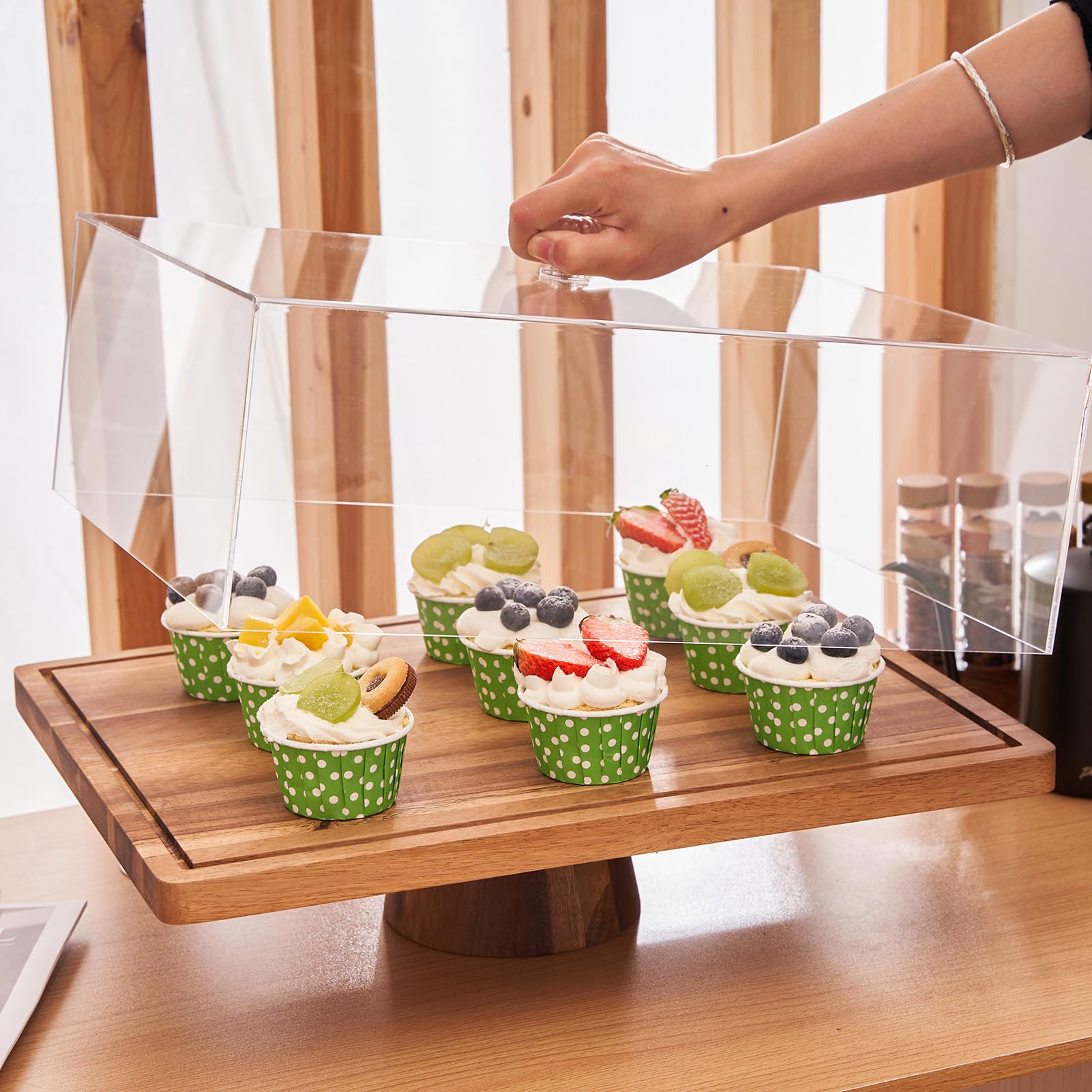 LiTY acacia wood cake stand showing natural grain for daily use.