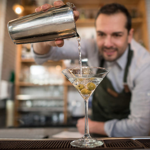 LIVEHITOP bar tools including jigger and spoon for precise mixing.
