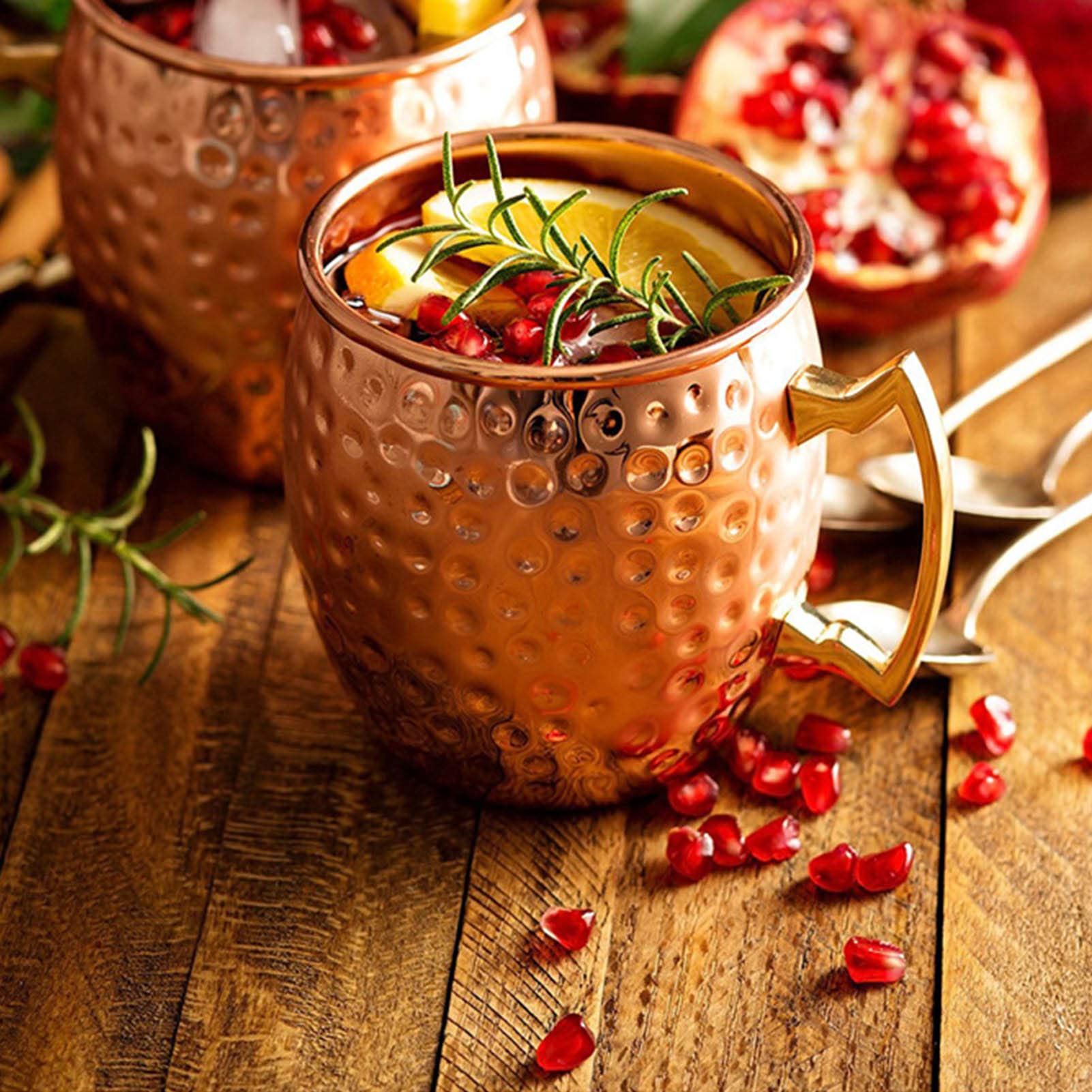 LIVEHITOP copper mugs ready for cold drinks with ice and mint.