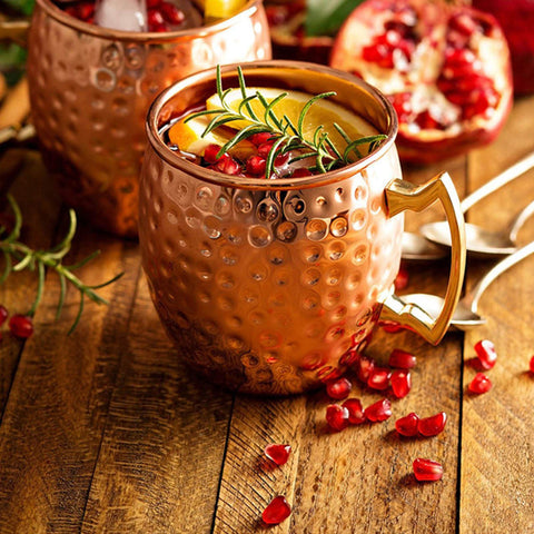 LIVEHITOP copper mugs ready for cold drinks with ice and mint.
