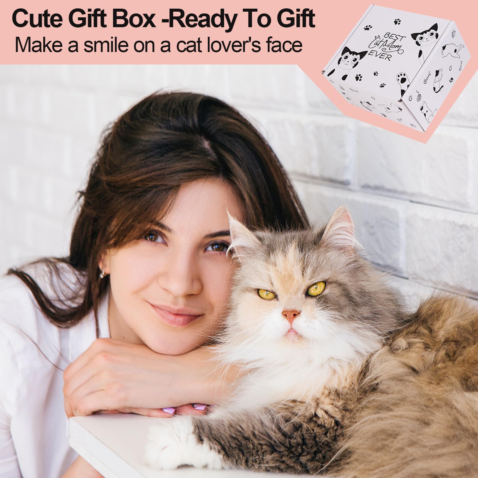 LiYiQ cat greeting card, cute design for occasions.