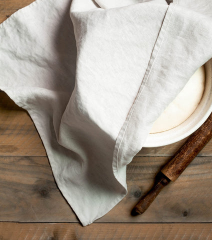 LK PureLife multi-use flax towel suitable for drying bar glassware and hands.