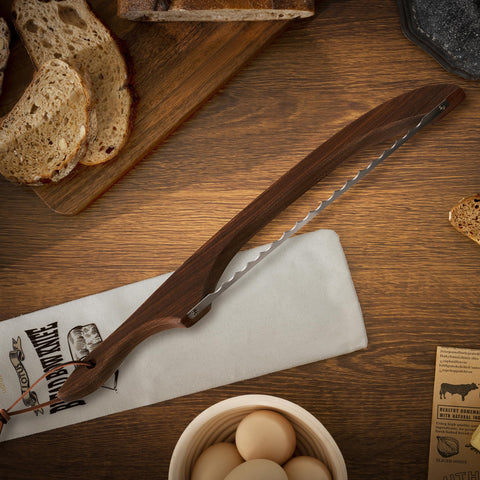 LLOTUS premium cloth storage bag protects the knife between uses.