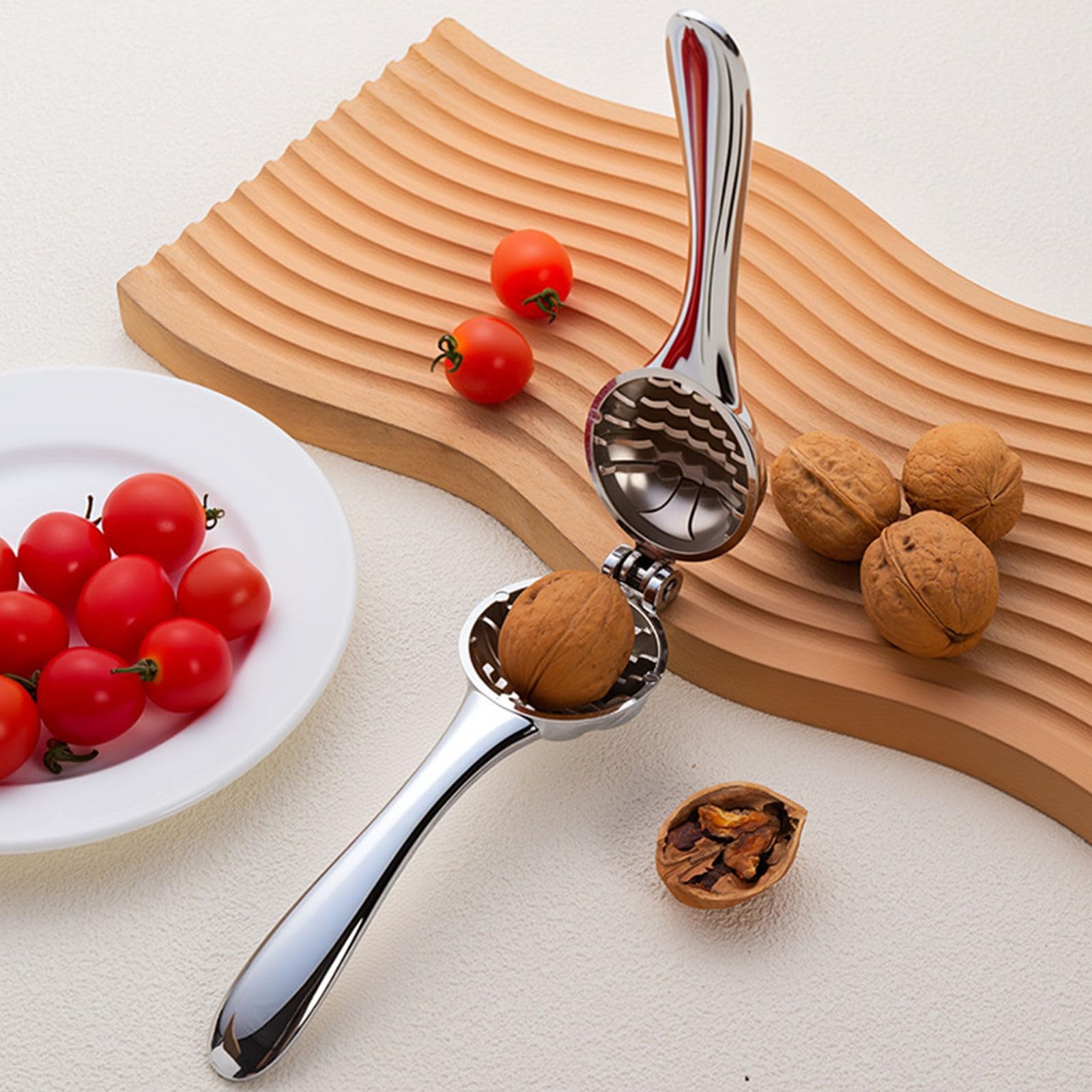 Loceast Heavy-duty Aluminum Design balances strength with lightness