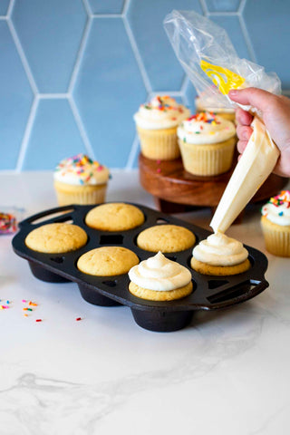 Lodge cast iron muffin pan 6-well in-oven-heat demonstrates consistent bake results.