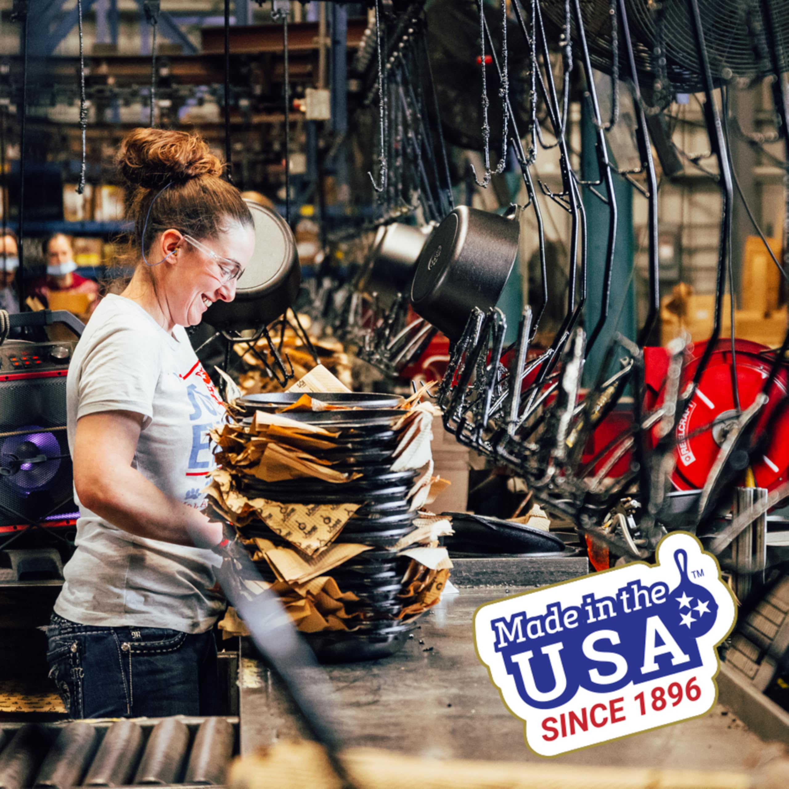 Lodge pan ideal for roasting vegetables and accompanying dishes.