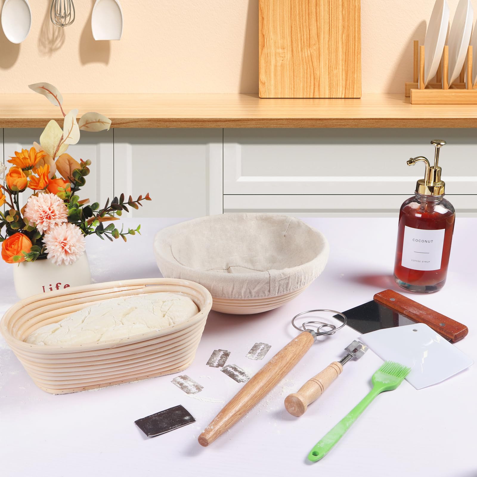 Silicone pastry brush from Lokeisna for even glaze application
