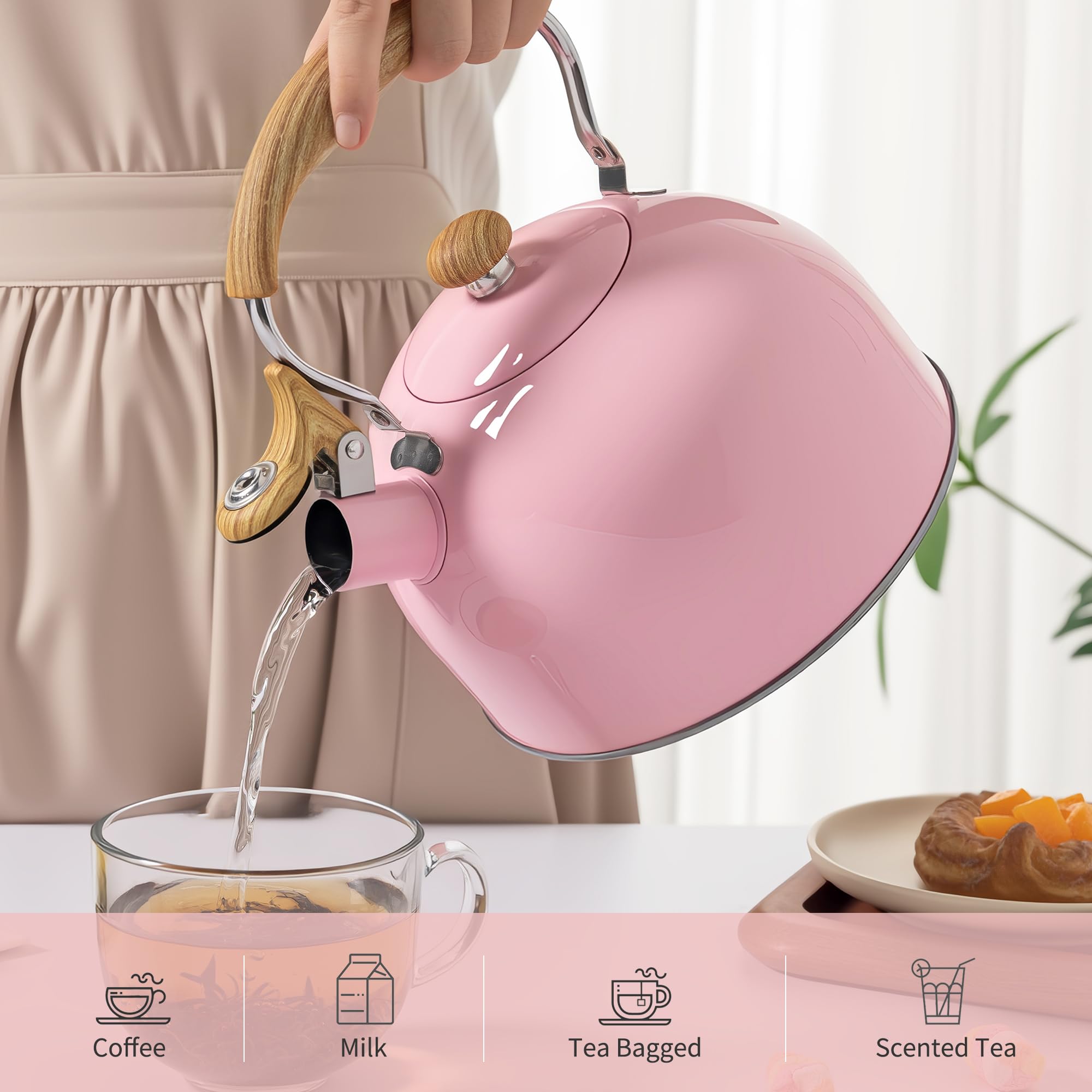 Lonffery spout lid helps contain steam during pouring