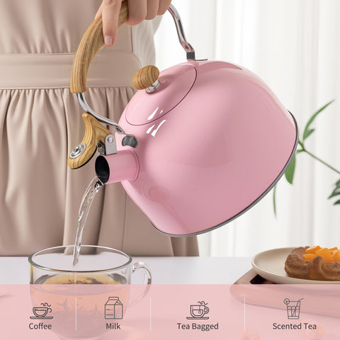 Lonffery spout lid helps contain steam during pouring