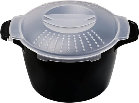 Longmann microwave steamer with a locked lid for spill-free cooking.