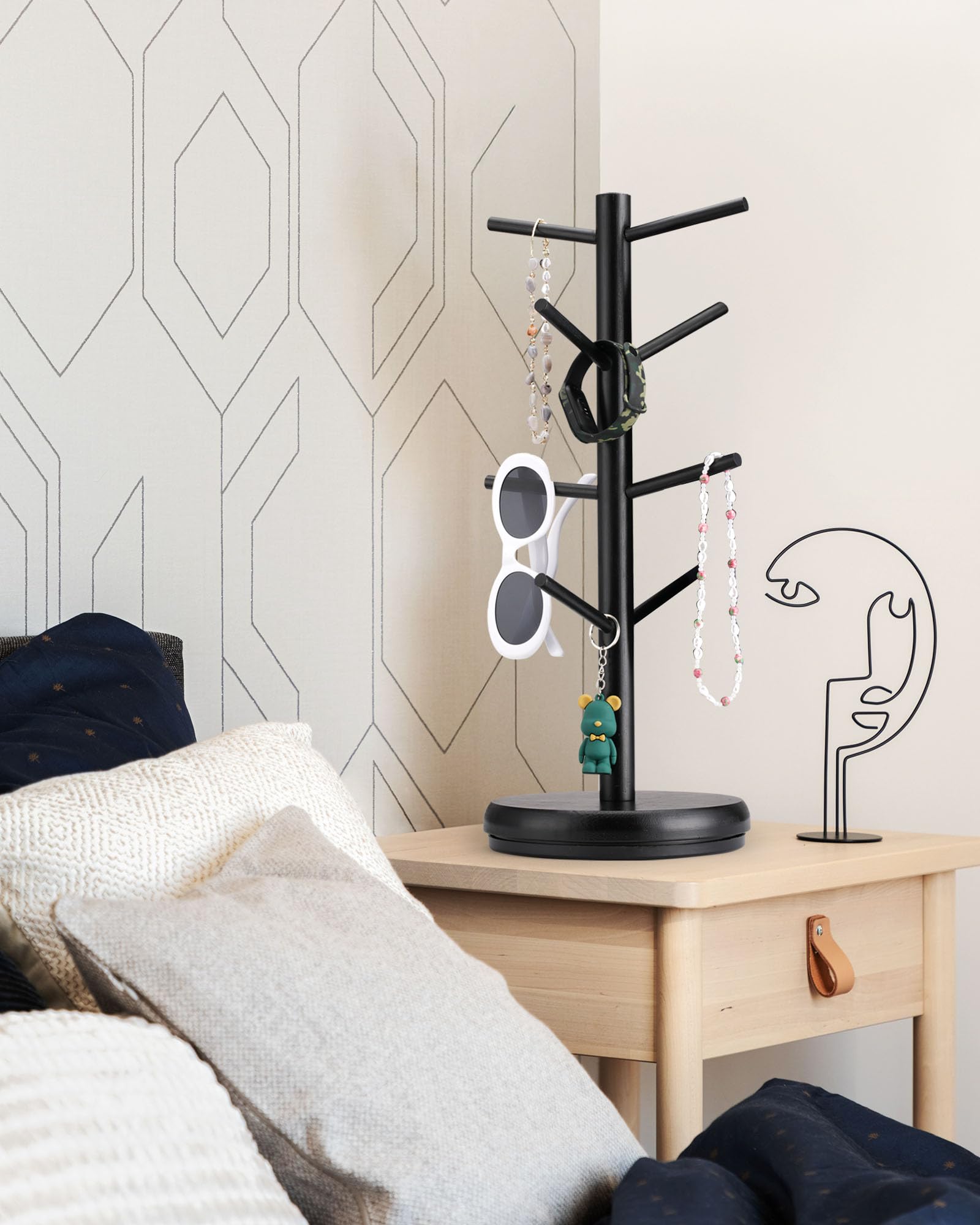 Lorbro mug tree gift-ready design suited for coffee lovers