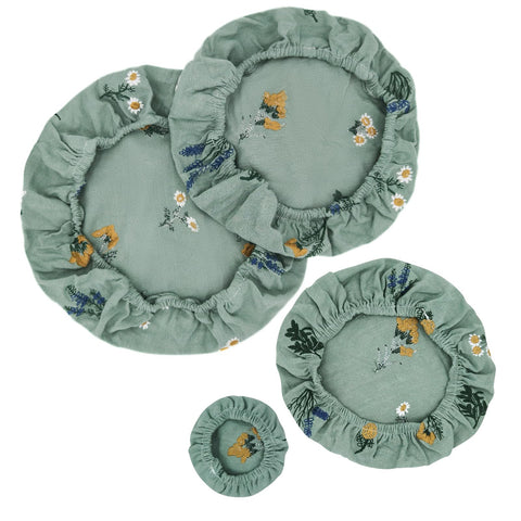 Lospara covers are machine washable for easy cleanup after baking.
