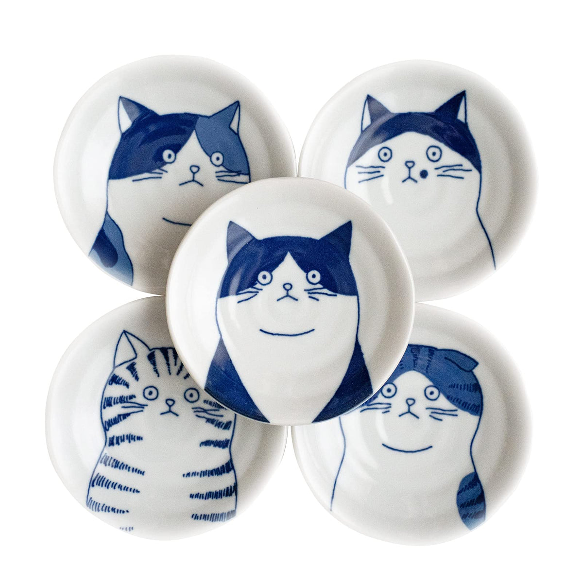 LOVE LOVE JAPAN cat-design plates—playful cat imagery for sushi service.