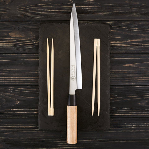 Lucky Cook balanced lightweight design supports precise control in busy kitchens.
