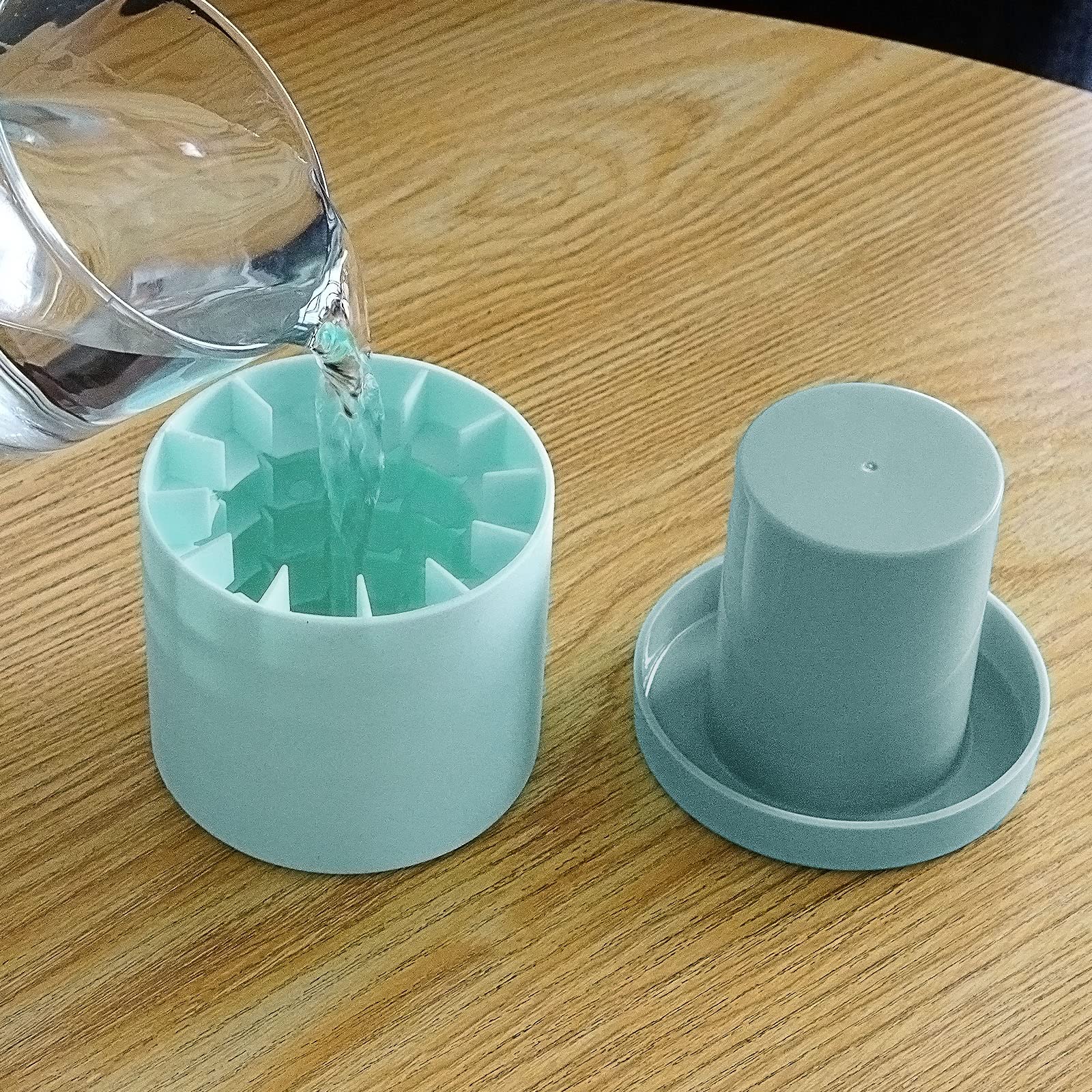 LUEXBOX three inch tall mold holds up to sixty cubes for beverages