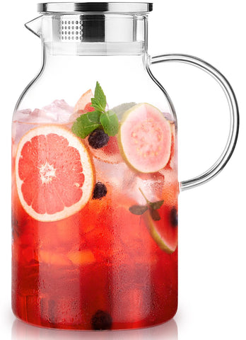 Luna Manta glass pitcher lid and spout for easy pouring with adjustable openings.