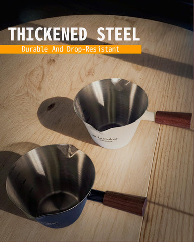 Lunaker cup designed to fit under most portafilters for easy transfer.